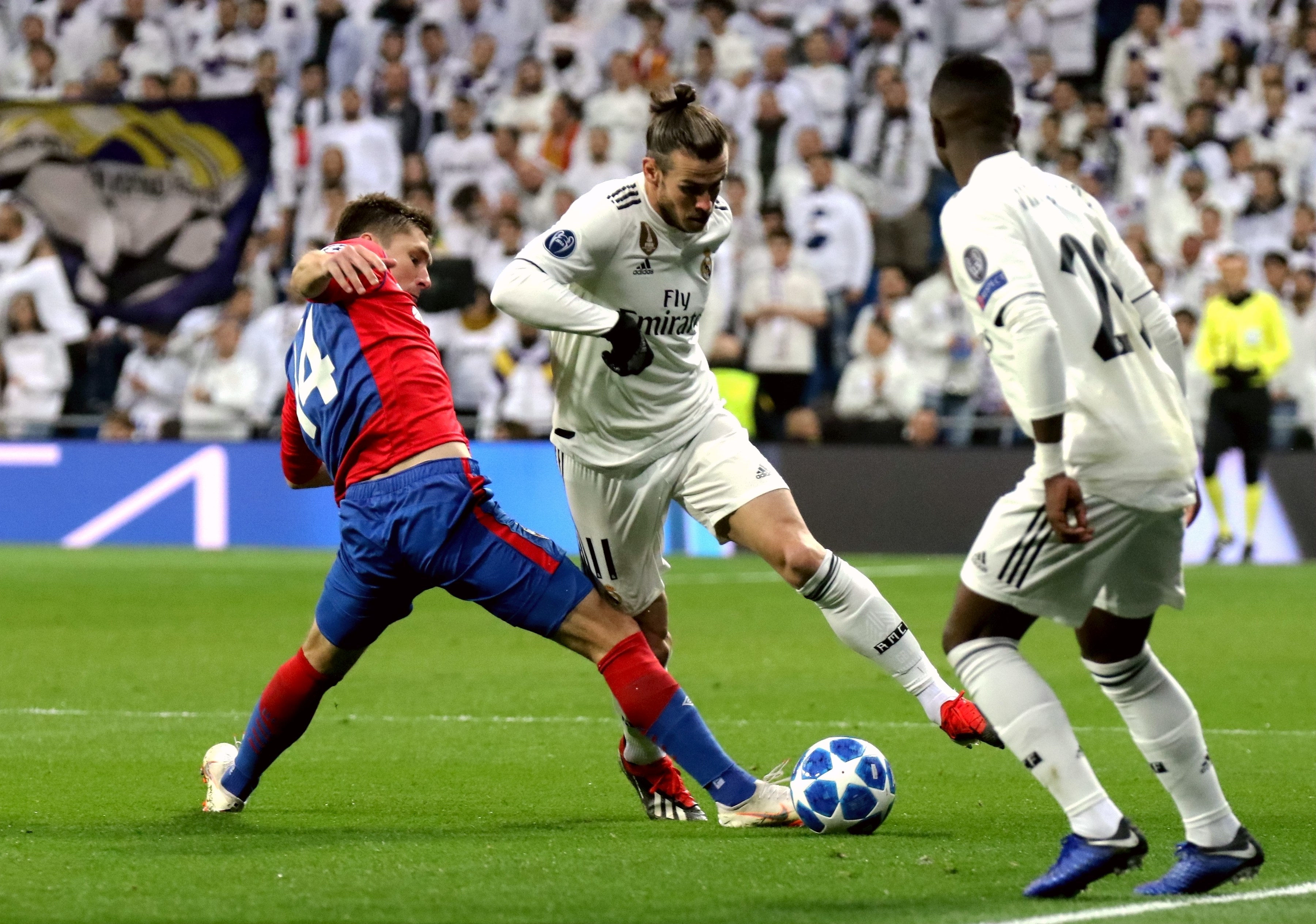 没几场机会了！斯洛特再丢“保命局”，高层对他不信任值提升（机会所剩无几！斯洛特再失保命战，高层信任进一步流失）