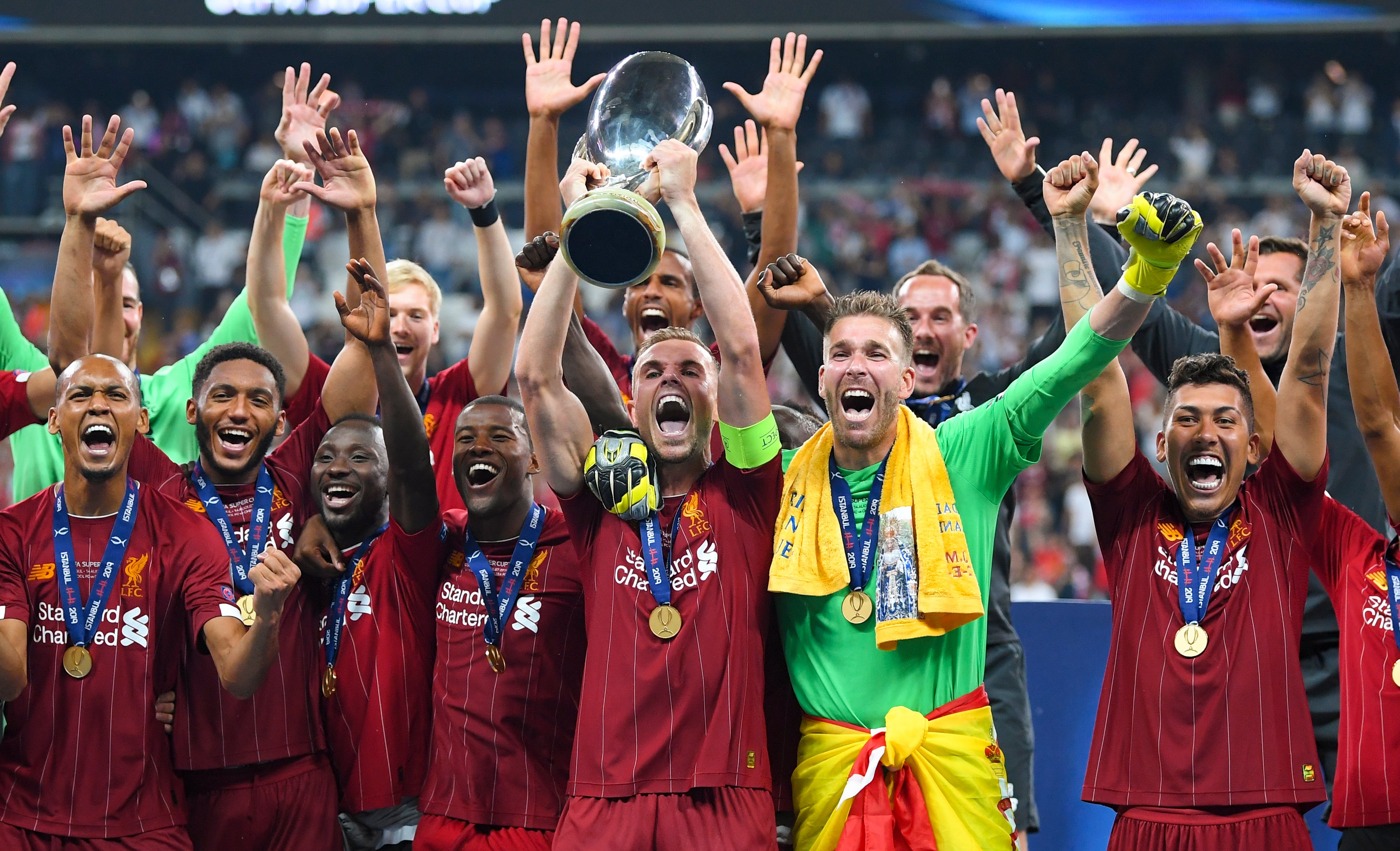 队报：姆巴佩疼痛剧烈仍在尝试合练，但出战曼城希望渺茫（队报称：姆巴佩伤痛难忍仍随队合练，出战曼城几乎无望）